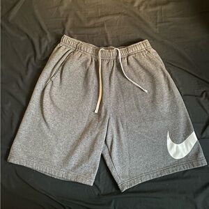 nike shorts XL